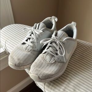 Nike women's golf shoes